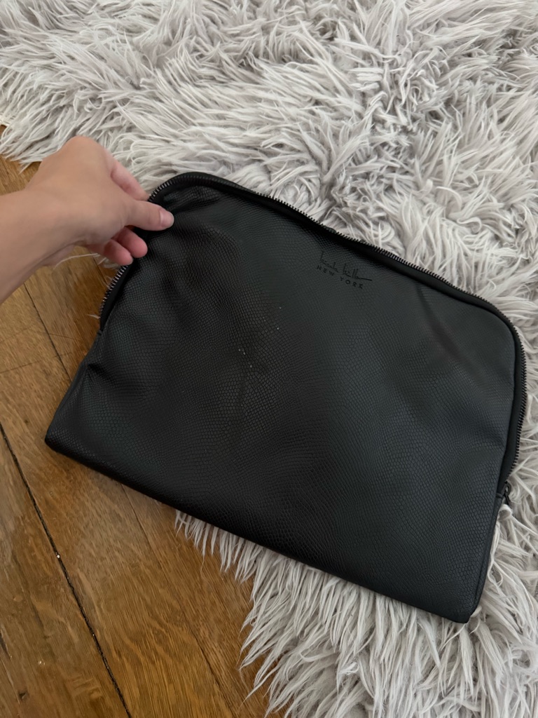 Black Leather Travel Pouch  Men